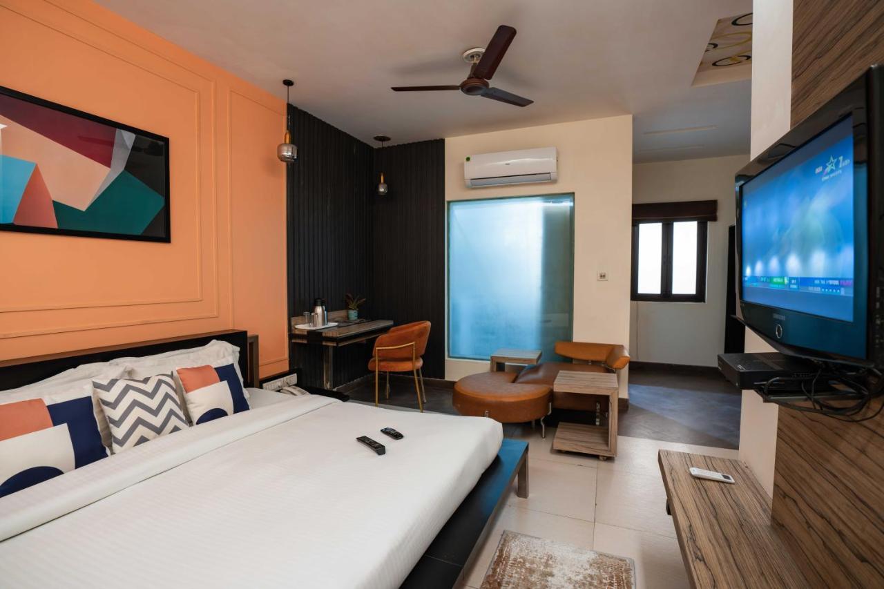 Хостел Zostel Delhi Нью-Дели Экстерьер фото